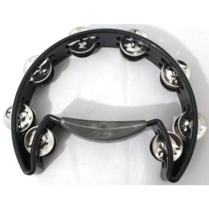 Pandeiro Liverpool Pml Tennesse Preto Feito em policarbonato – um plástico de alto impacto – e equipado com 16 pares de platinelas em inox. Caracteriza-se por um som bastante agudo e estridente. Este modelo possui manopla de borracha macia, garantindo