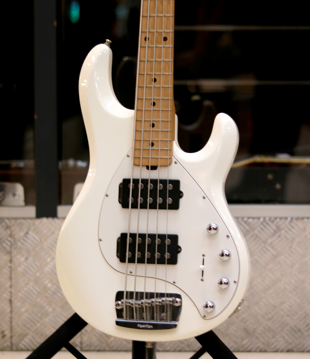 Contra Baixo Music Man Stingray5 HH White "Semi-Novo"