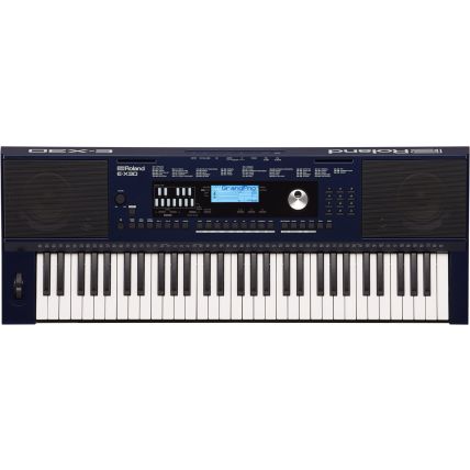 Teclado Roland E-X30 Arranjador O Teclado Portátil Perfeito para Iniciar sua Vida Musical Quando você almeja ser músico, aprender a tocar teclado é um grande passo. Criado pela Roland, uma marca que é aclamada por profissionais no mundo todo por sua con
